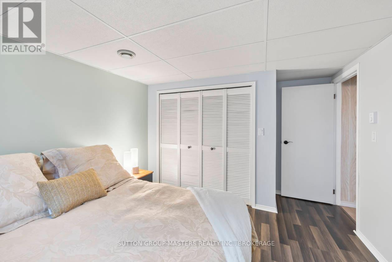 984 Ambleside Crescent, Kingston, Ontario  K7P 2B7 - Photo 38 - X12136177