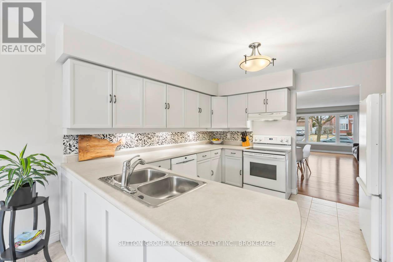 984 Ambleside Crescent, Kingston, Ontario  K7P 2B7 - Photo 8 - X12136177