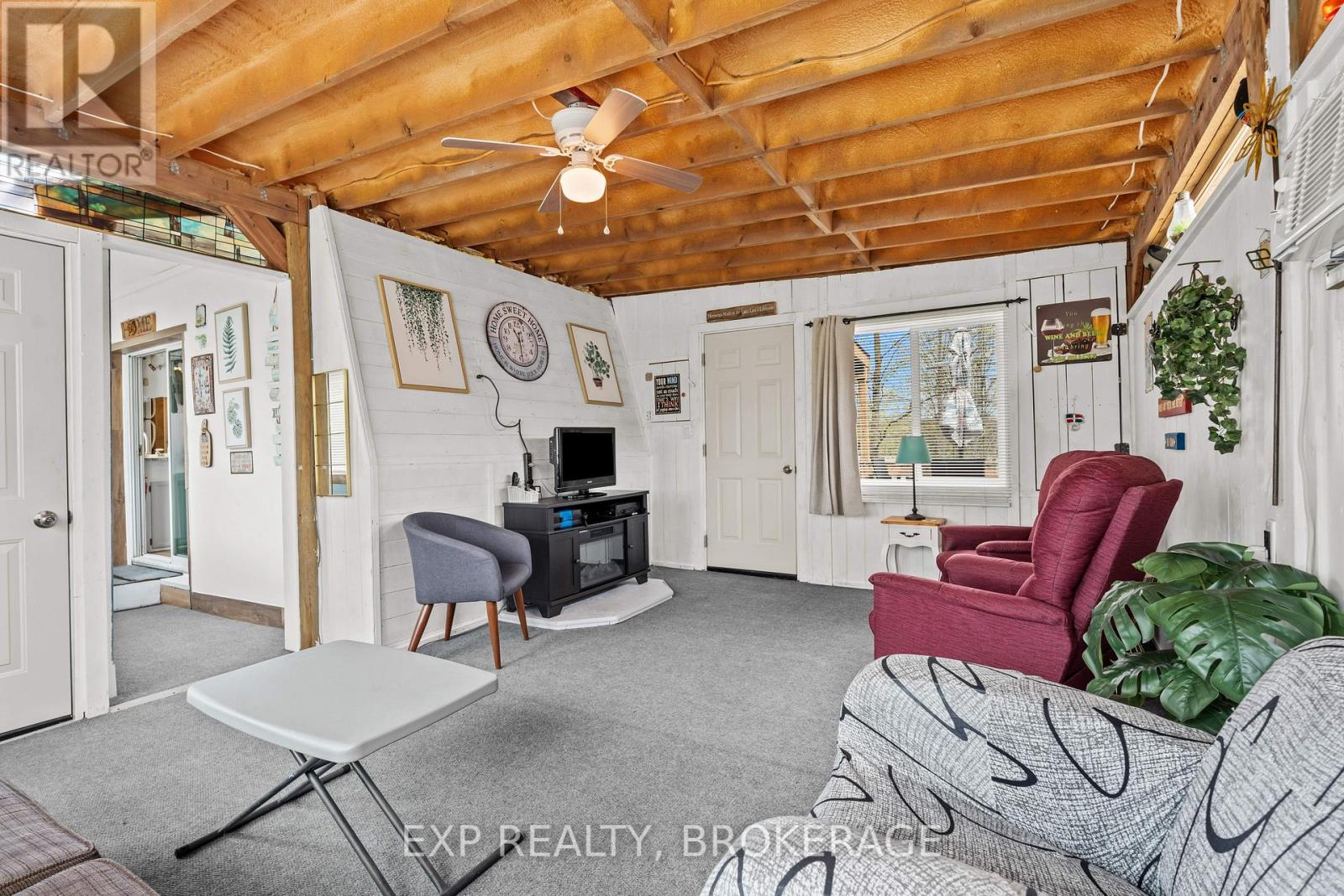 #38 - 9 Glenford Lane, South Frontenac, Ontario  K0H 1T0 - Photo 17 - X12136259
