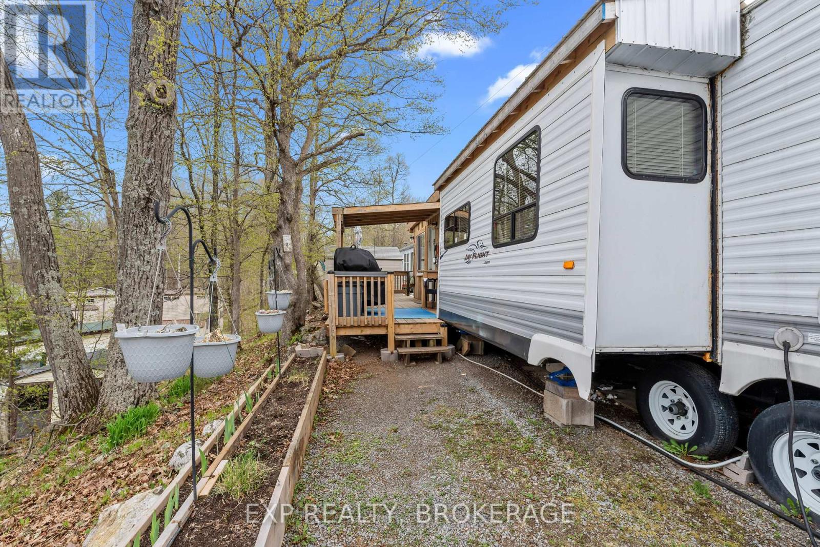 #38 - 9 Glenford Lane, South Frontenac, Ontario  K0H 1T0 - Photo 23 - X12136259