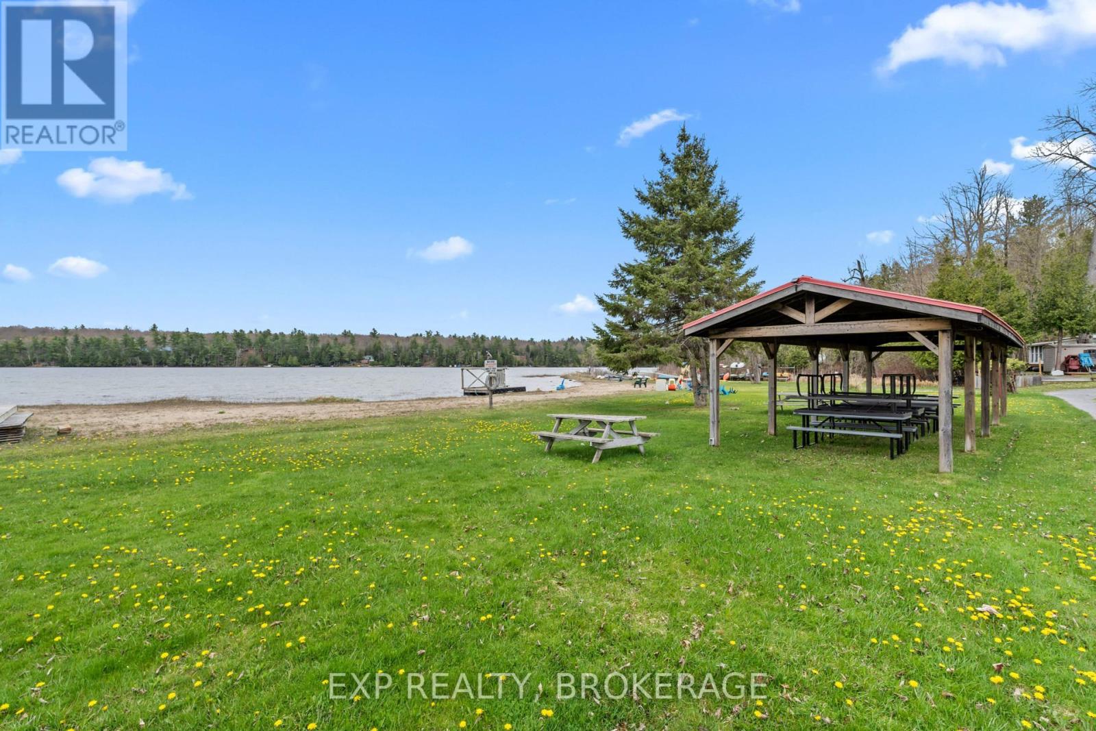 #38 - 9 Glenford Lane, South Frontenac, Ontario  K0H 1T0 - Photo 37 - X12136259