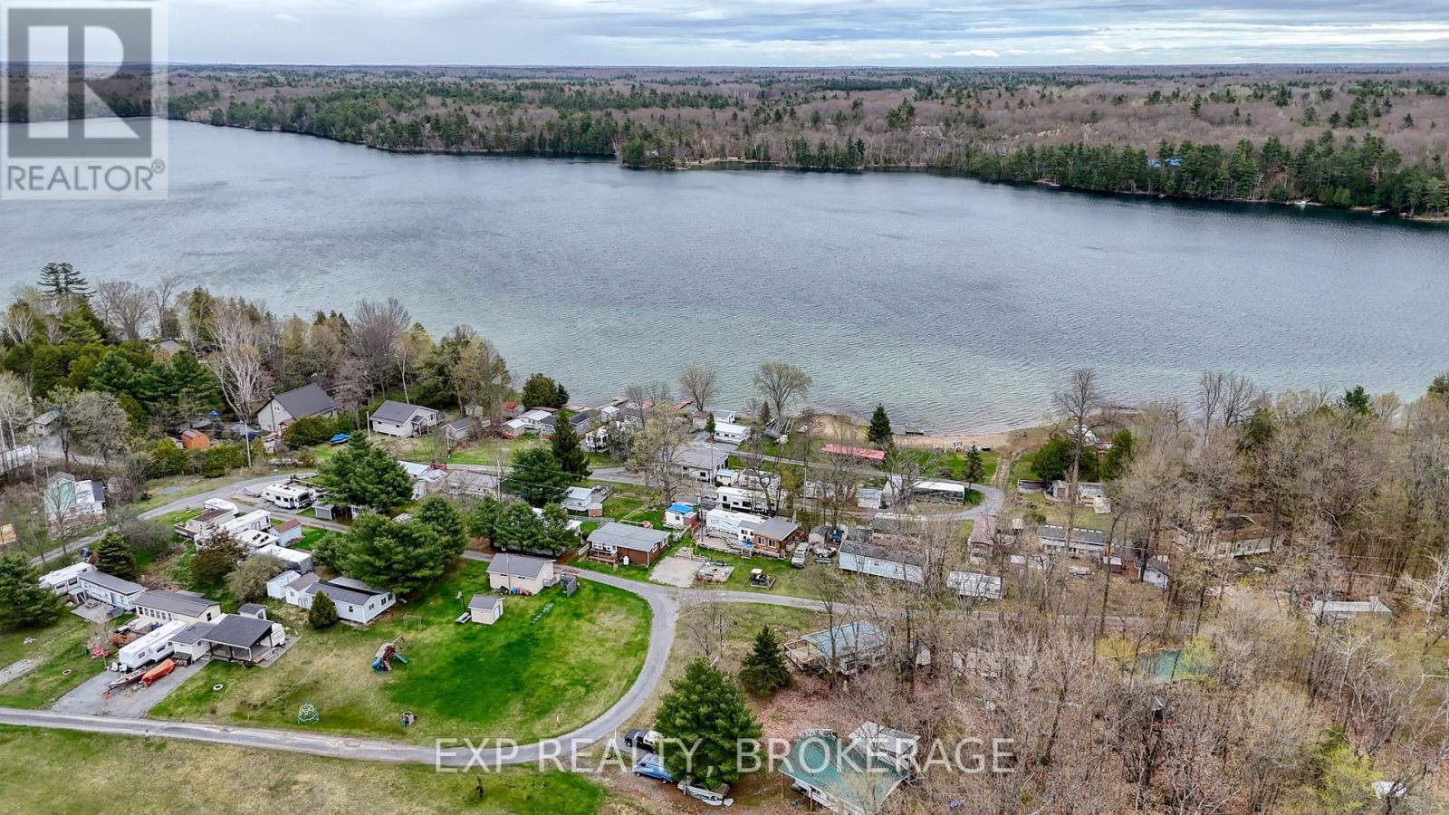 #38 - 9 Glenford Lane, South Frontenac, Ontario  K0H 1T0 - Photo 47 - X12136259