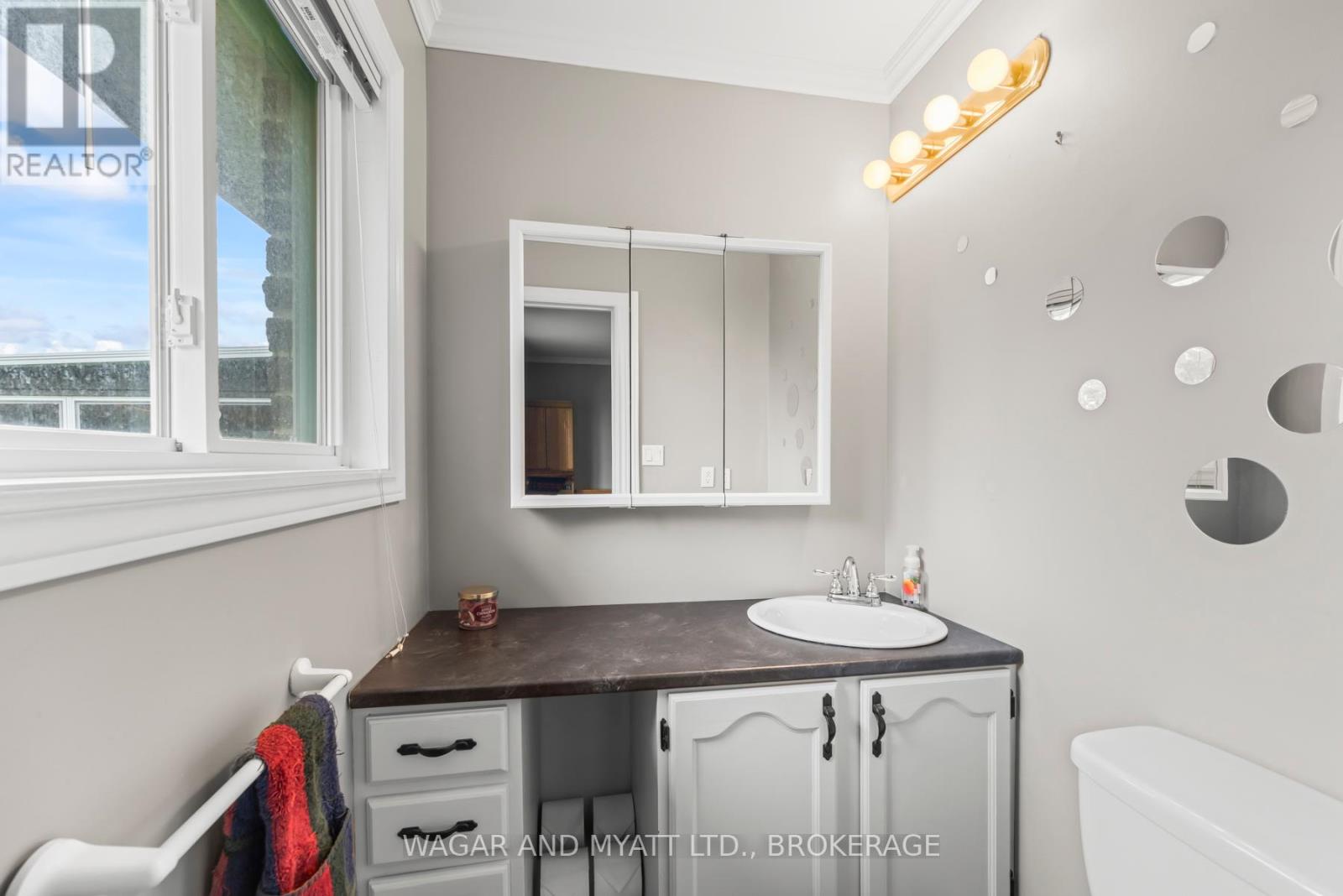93 Henry Street, Greater Napanee, Ontario  K7R 3A6 - Photo 18 - X12136490