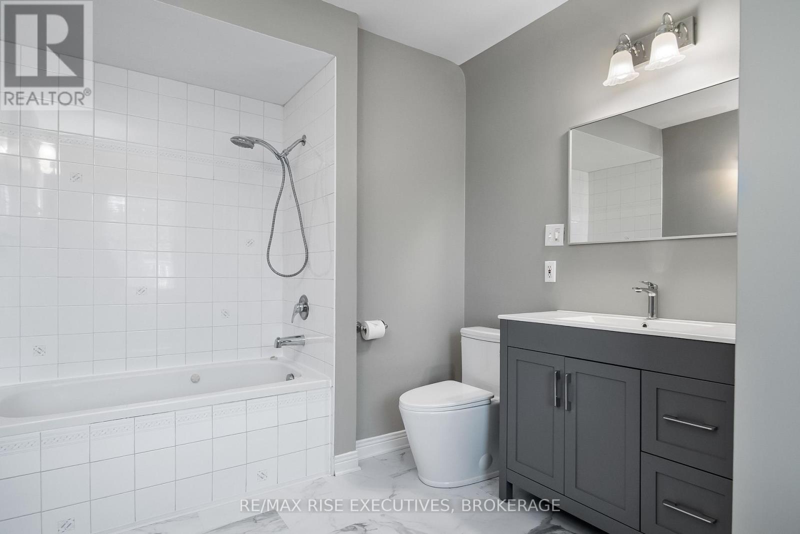 282 Welborne Avenue, Kingston, Ontario  K7M 4G6 - Photo 26 - X12136515