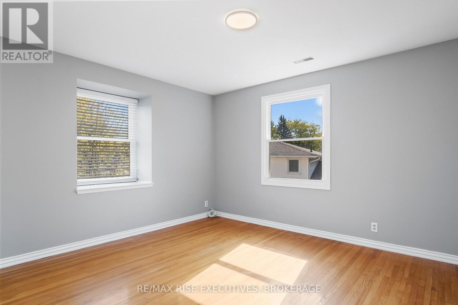282 Welborne Avenue, Kingston, Ontario  K7M 4G6 - Photo 31 - X12136515