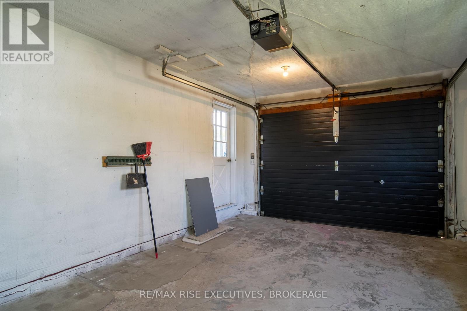 282 Welborne Avenue, Kingston, Ontario  K7M 4G6 - Photo 49 - X12136515