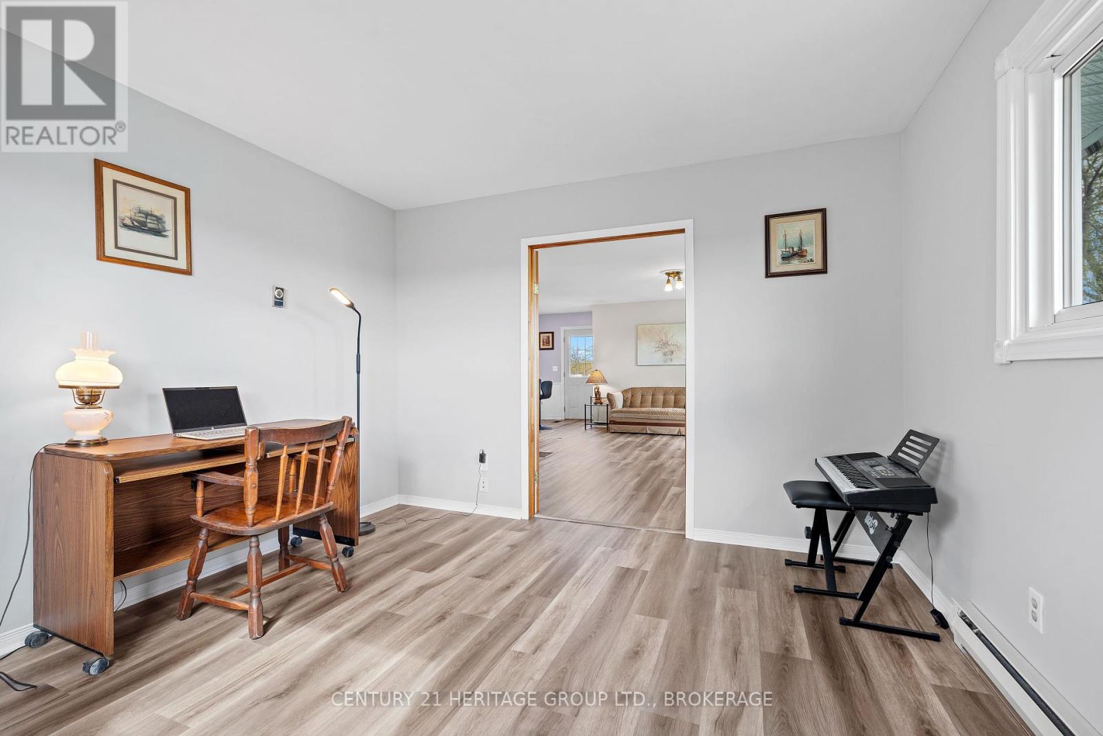 2750 15 Highway, Rideau Lakes, Ontario  K0G 1E0 - Photo 21 - X12136582