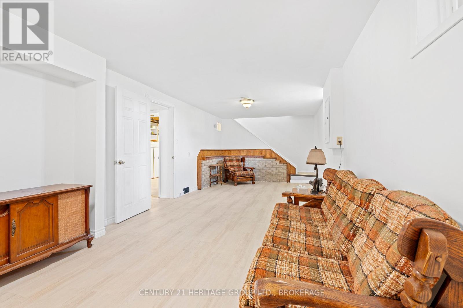 2750 15 Highway, Rideau Lakes, Ontario  K0G 1E0 - Photo 25 - X12136582