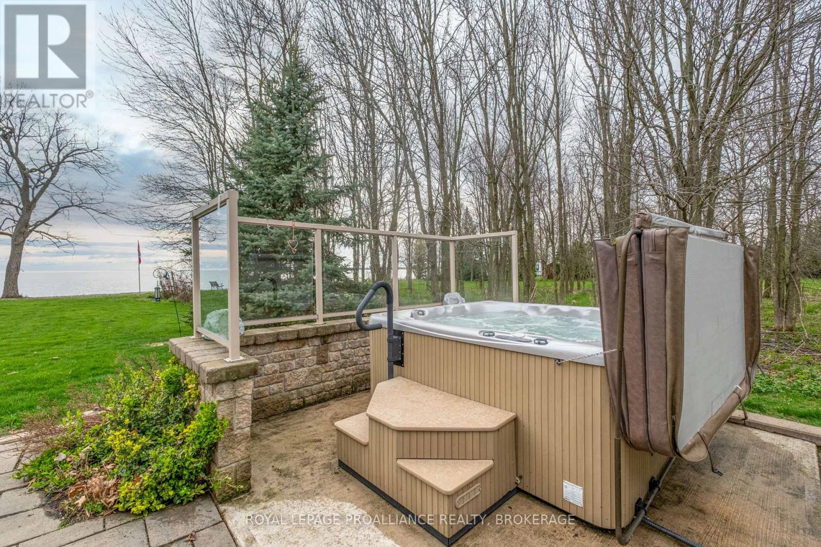 12 Easy Lane, Frontenac Islands, Ontario  K0H 2Y0 - Photo 42 - X12137251
