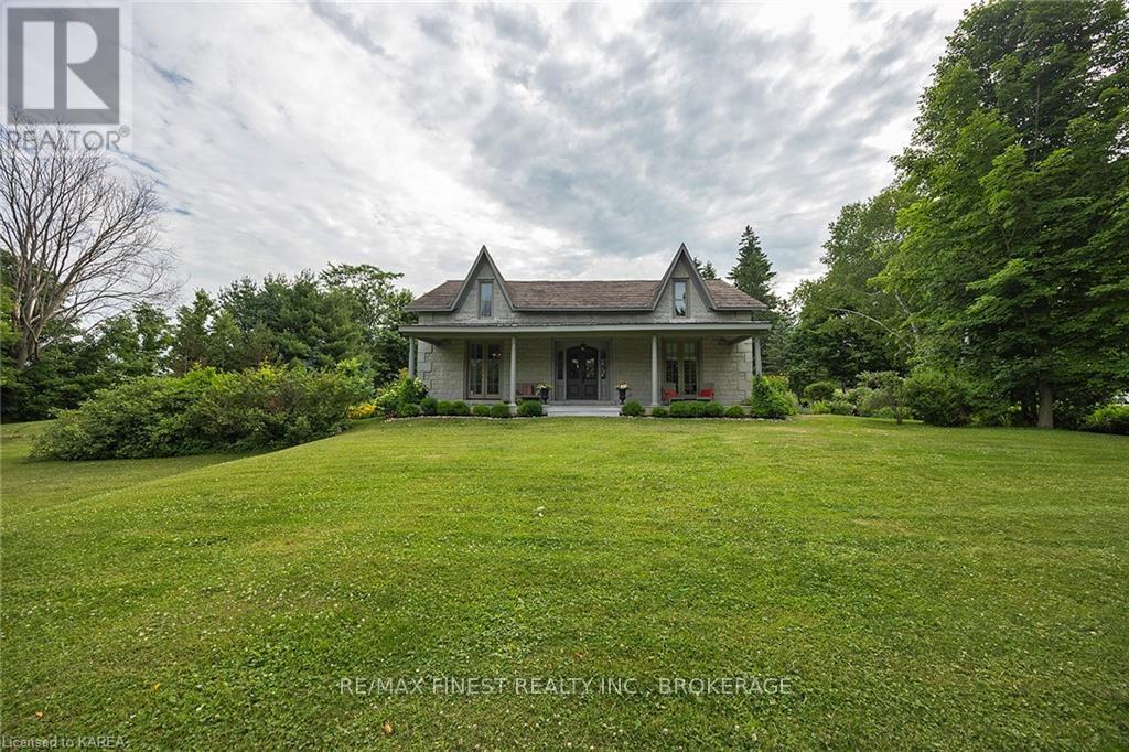187 Simmons Road, Loyalist, Ontario  K0H 2H0 - Photo 15 - X12137506