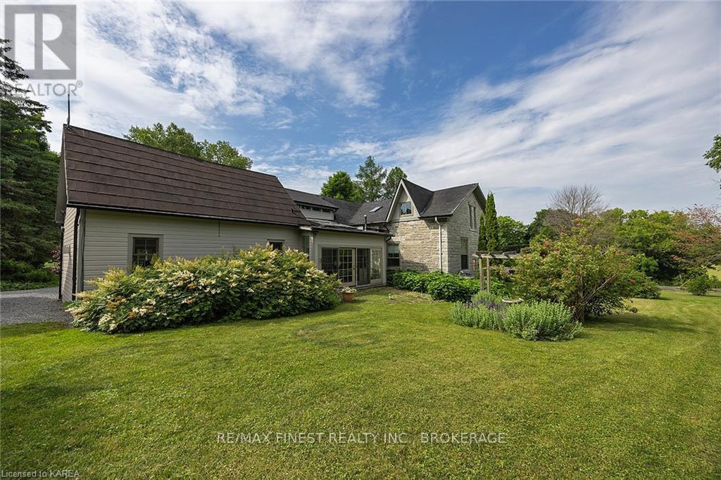 187 Simmons Road, Loyalist, Ontario  K0H 2H0 - Photo 20 - X12137506