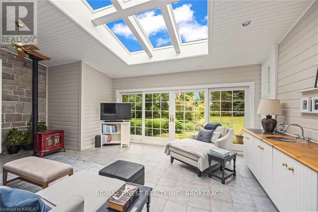 187 Simmons Road, Loyalist, Ontario  K0H 2H0 - Photo 31 - X12137506