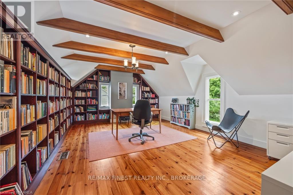 187 Simmons Road, Loyalist, Ontario  K0H 2H0 - Photo 48 - X12137506