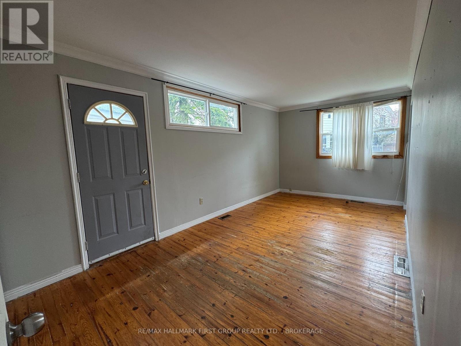 516 Victoria Street, Kingston, Ontario  K7L 4A1 - Photo 11 - X12138519