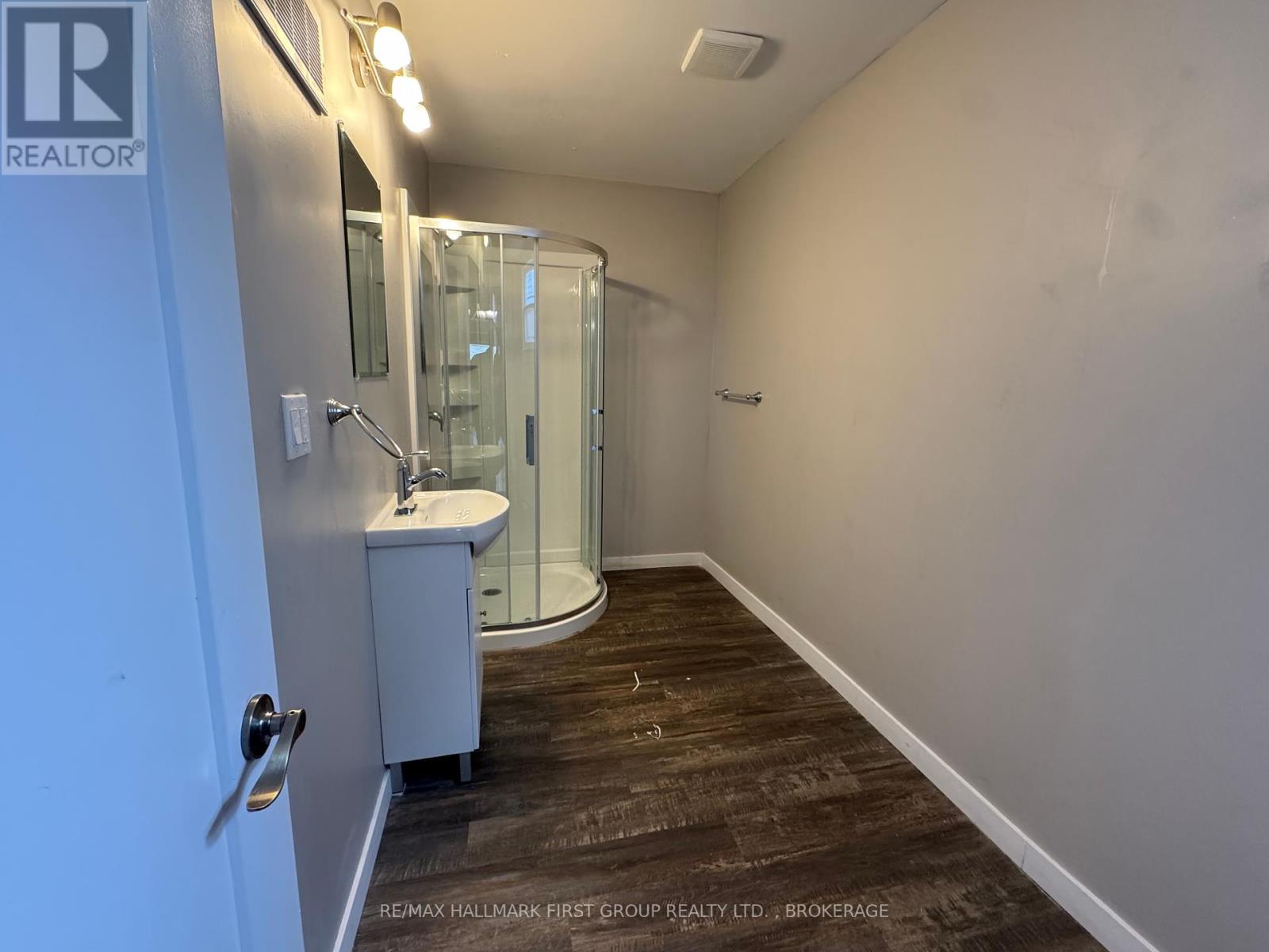 516 Victoria Street, Kingston, Ontario  K7L 4A1 - Photo 14 - X12138519