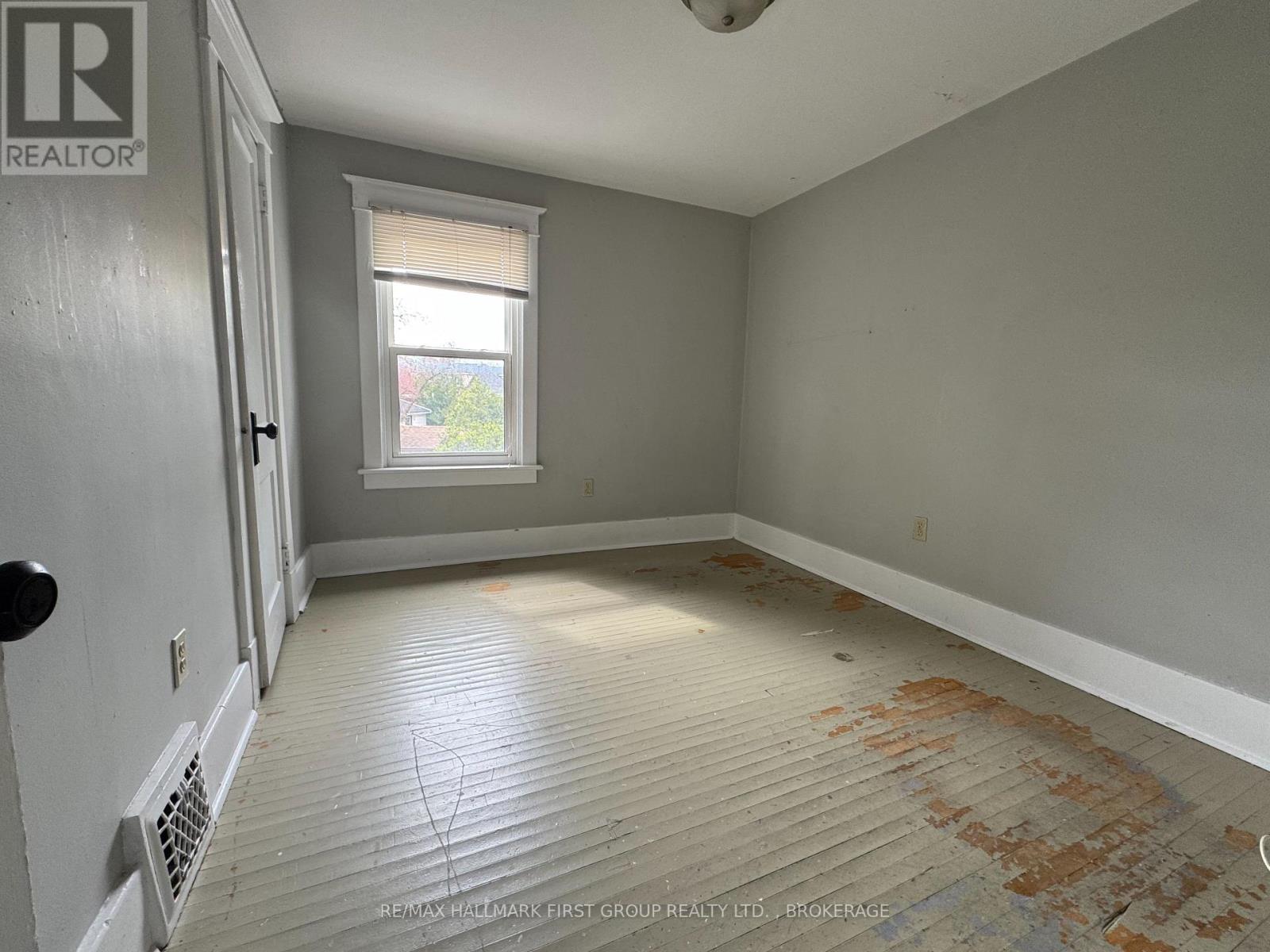 516 Victoria Street, Kingston, Ontario  K7L 4A1 - Photo 19 - X12138519