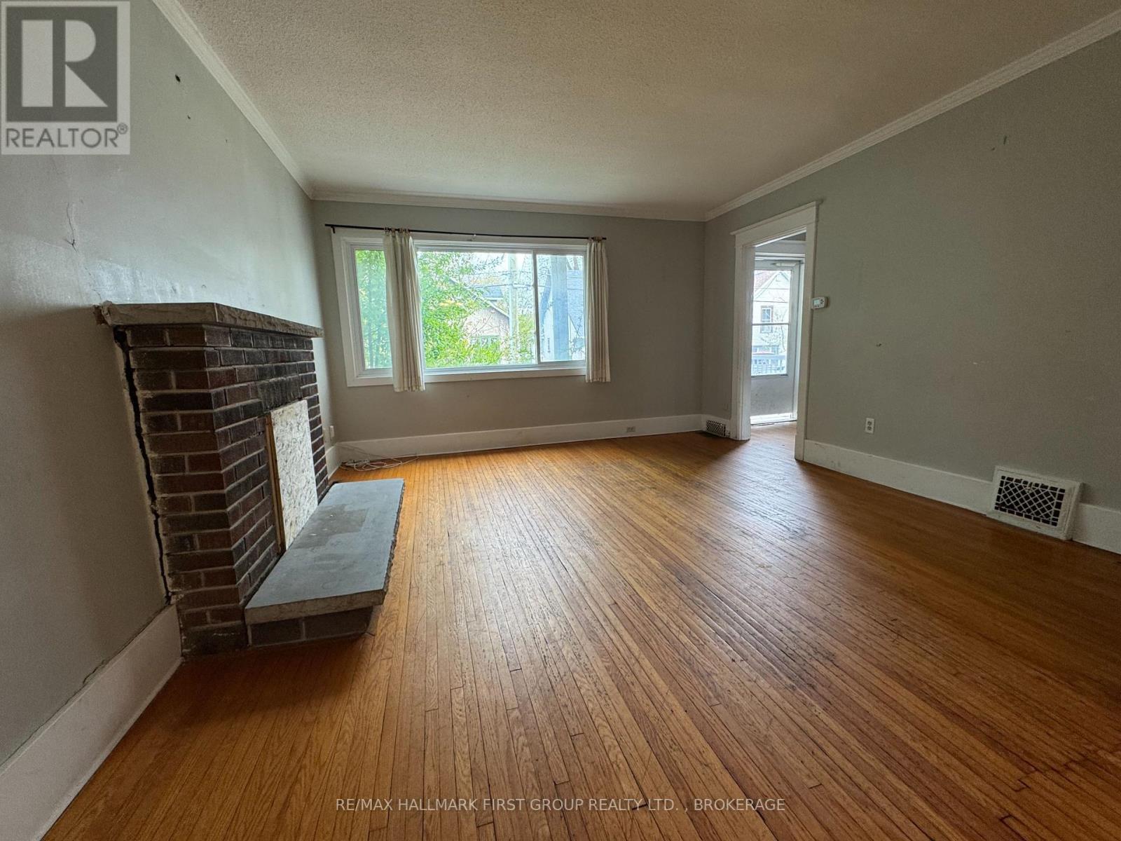 516 Victoria Street, Kingston, Ontario  K7L 4A1 - Photo 7 - X12138519