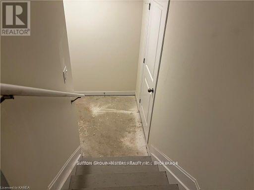 46 Oakmont Drive, Loyalist, Ontario  K0H 1G0 - Photo 17 - X12139862