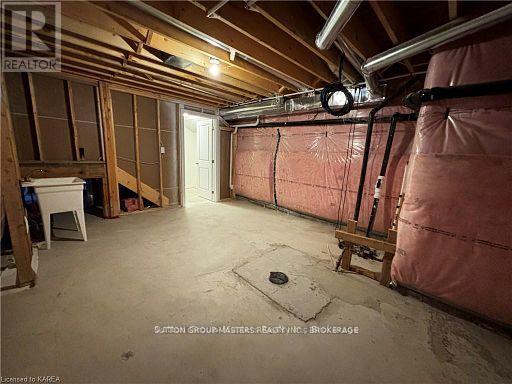 46 Oakmont Drive, Loyalist, Ontario  K0H 1G0 - Photo 18 - X12139862