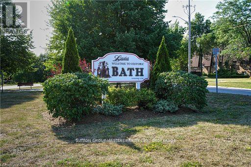 46 Oakmont Drive, Loyalist, Ontario  K0H 1G0 - Photo 32 - X12139862