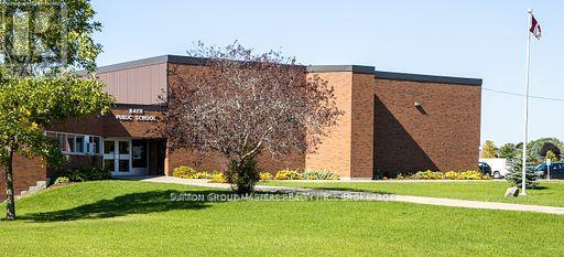 46 Oakmont Drive, Loyalist, Ontario  K0H 1G0 - Photo 39 - X12139862