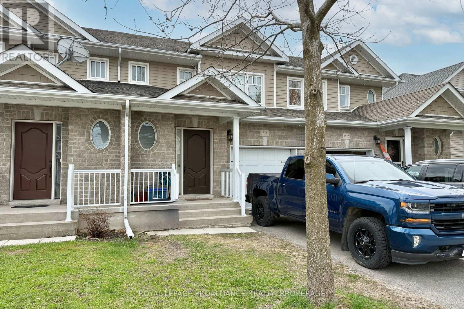 1576 Crimson Crescent, Kingston, Ontario  K7P 0J3 - Photo 1 - X12141113