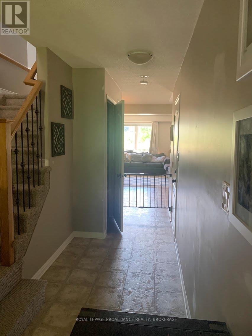 1576 Crimson Crescent, Kingston, Ontario  K7P 0J3 - Photo 3 - X12141113