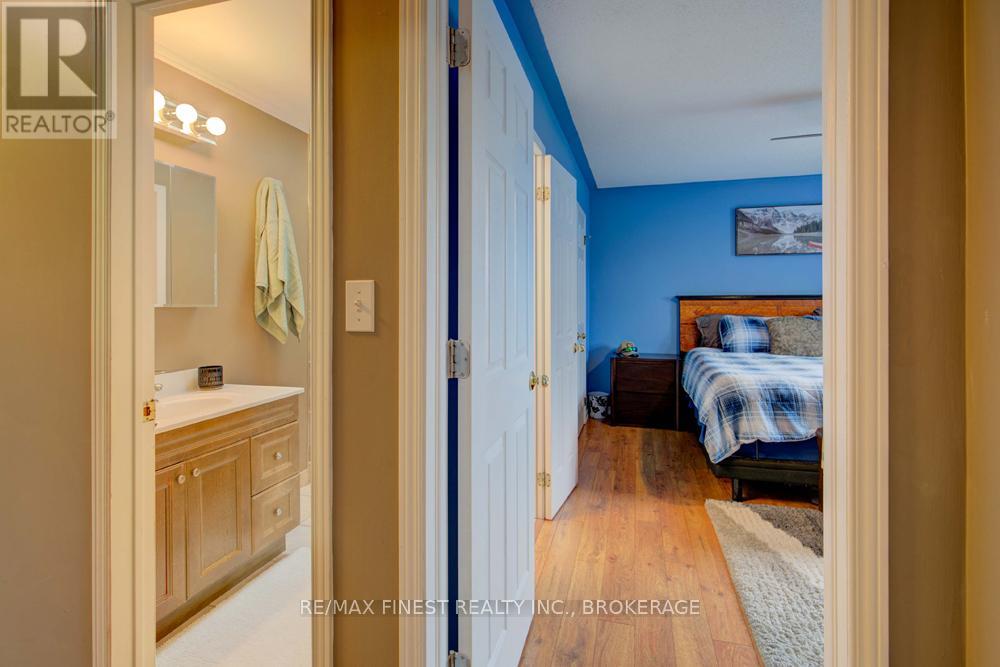 1 Heritage Drive, Loyalist, Ontario  K0H 1G0 - Photo 15 - X12141563