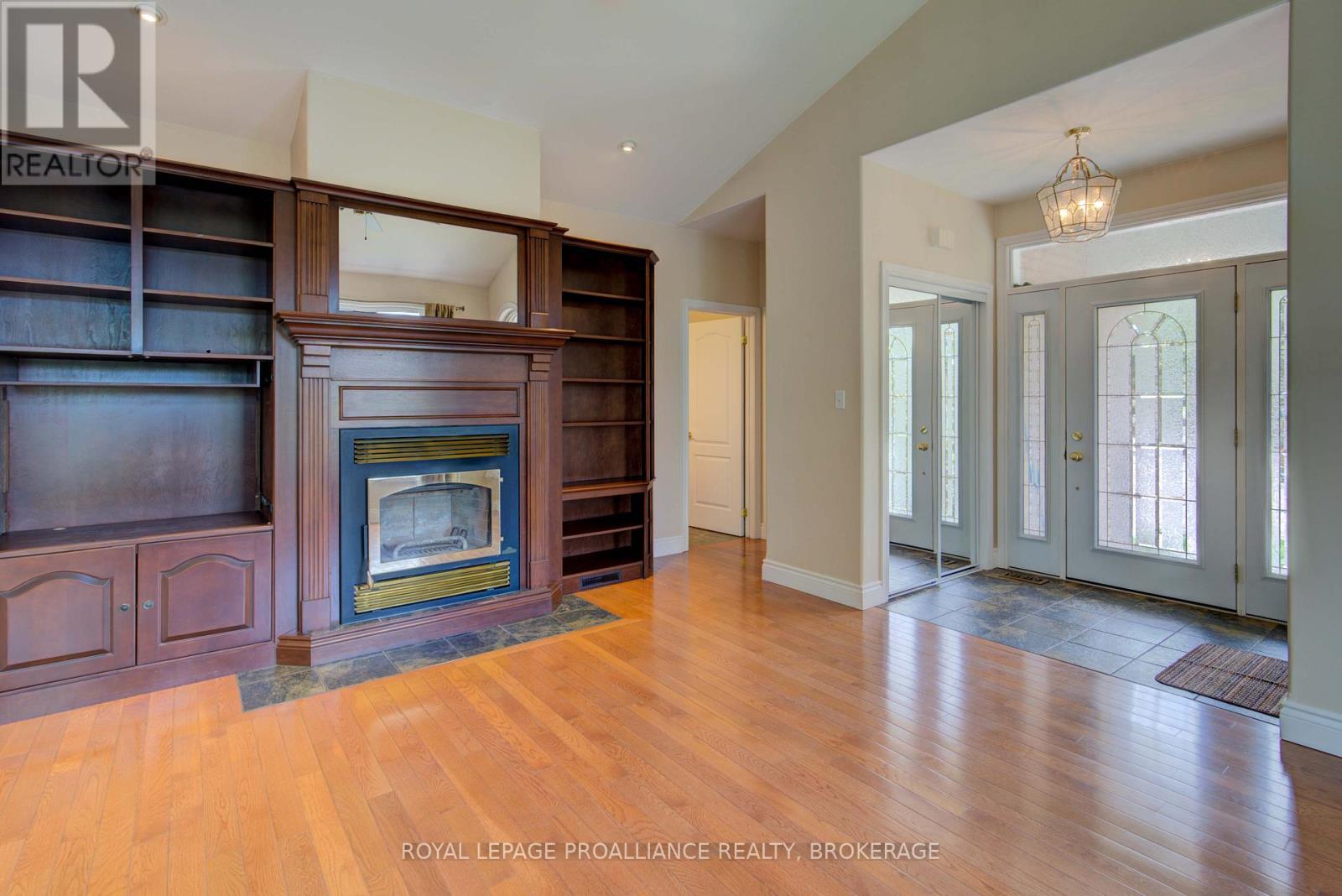 1133 Sassy Tree Lane, Frontenac, Ontario  K0H 1W0 - Photo 12 - X12142184