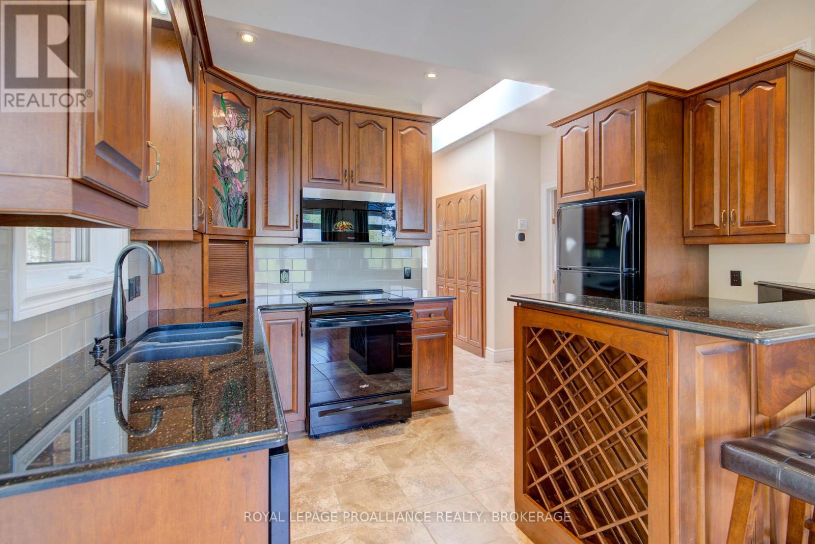 1133 Sassy Tree Lane, Frontenac, Ontario  K0H 1W0 - Photo 15 - X12142184