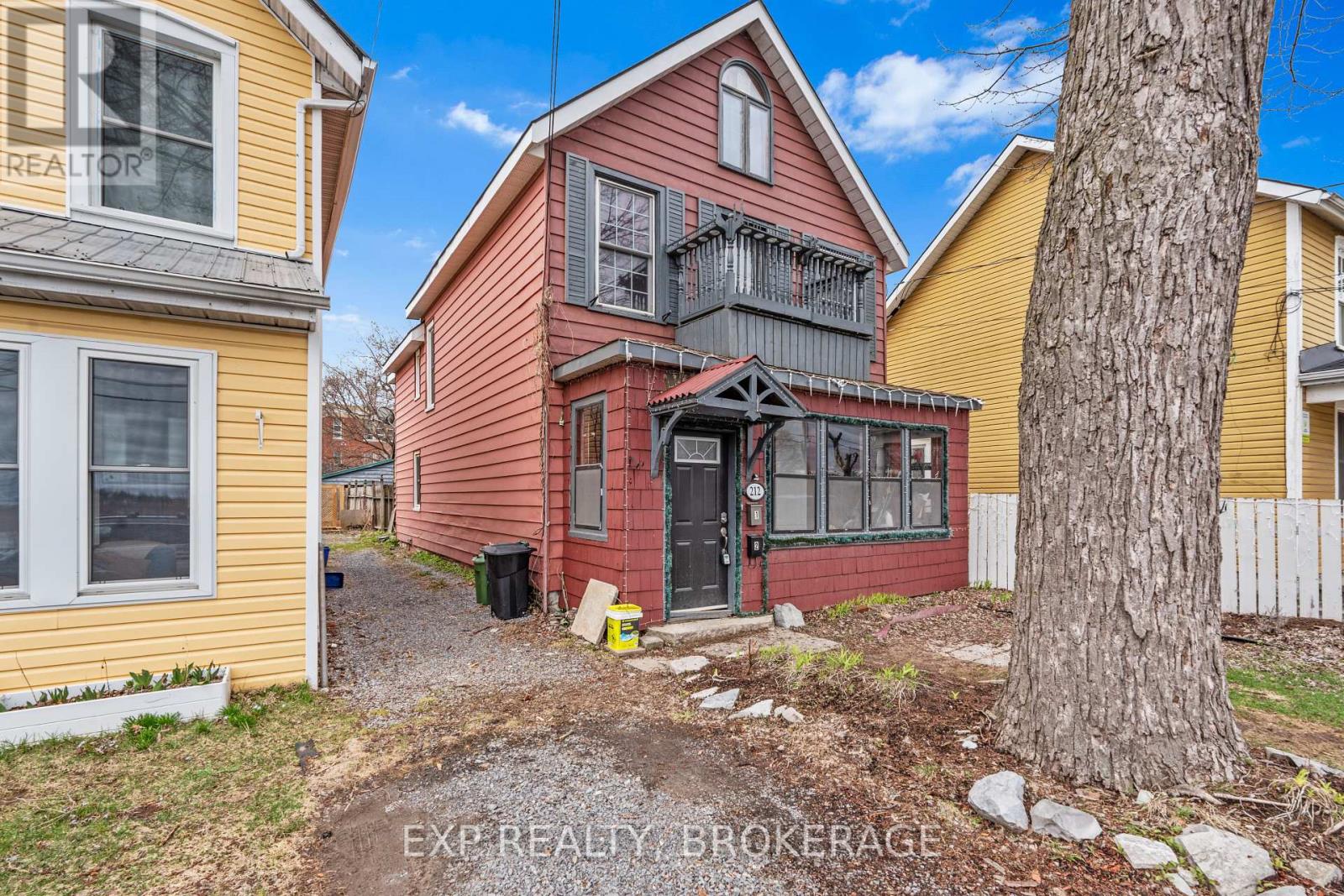 212 RIDEAU STREET, Kingston, Ontario