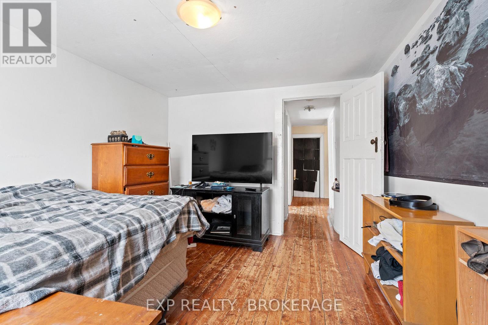 212 Rideau Street, Kingston, Ontario  K7K 3A4 - Photo 30 - X12143463