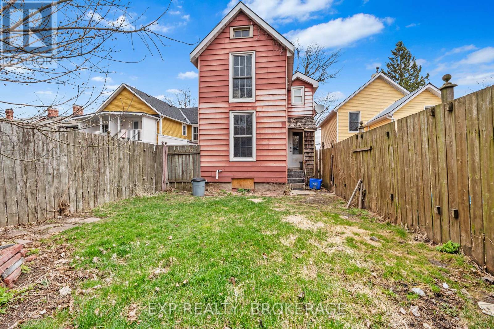212 Rideau Street, Kingston, Ontario  K7K 3A4 - Photo 35 - X12143463