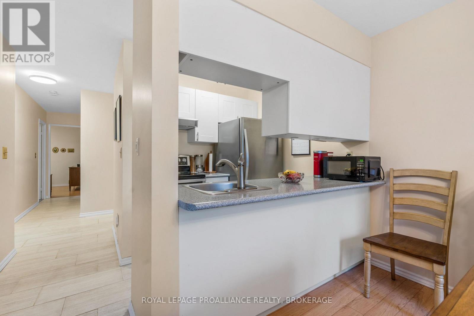 314 - 17 Eldon Hall Place, Kingston, Ontario  K7M 7H5 - Photo 13 - X12143804