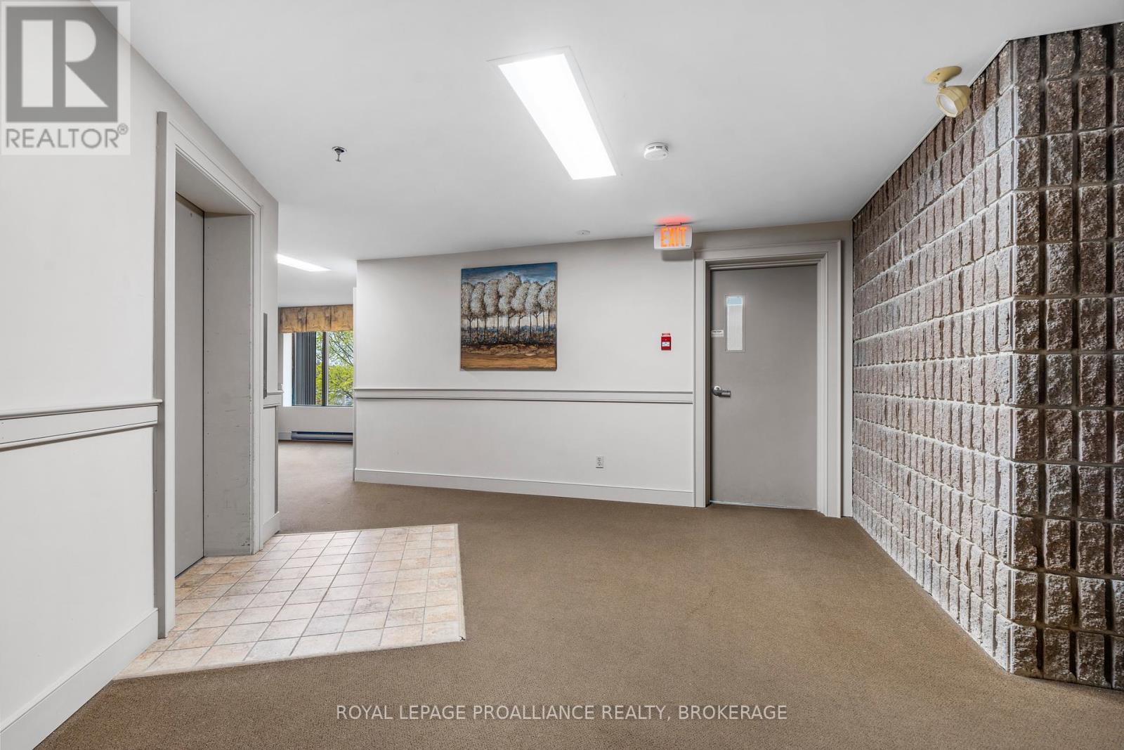 314 - 17 Eldon Hall Place, Kingston, Ontario  K7M 7H5 - Photo 3 - X12143804
