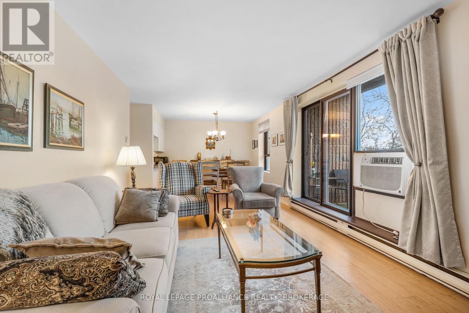 314 - 17 Eldon Hall Place, Kingston, Ontario  K7M 7H5 - Photo 7 - X12143804