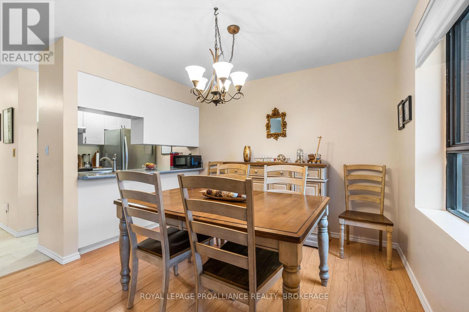 314 - 17 Eldon Hall Place, Kingston, Ontario  K7M 7H5 - Photo 9 - X12143804