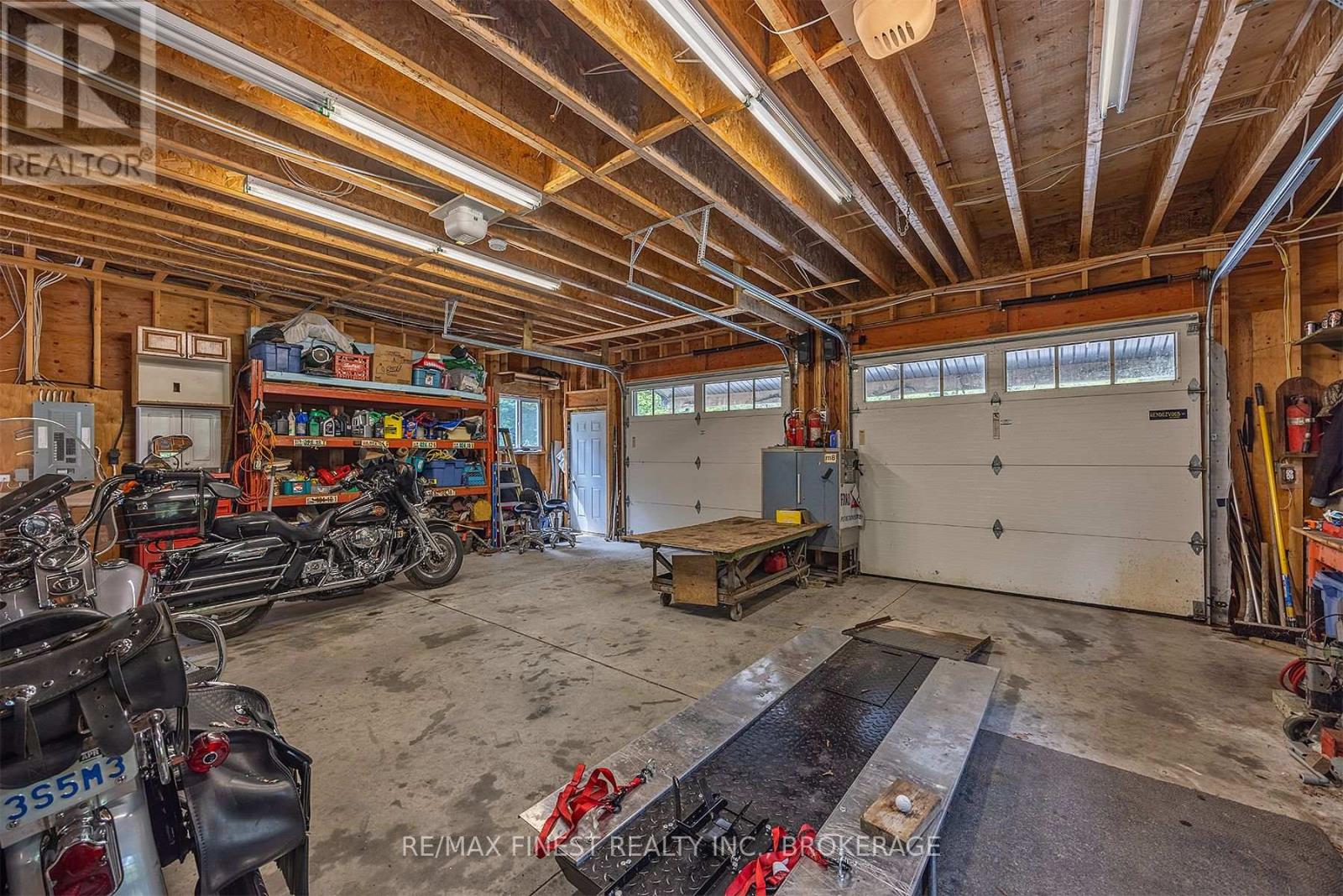 441b Maccomish Lane, Frontenac, Ontario  K0H 2L0 - Photo 38 - X12143867