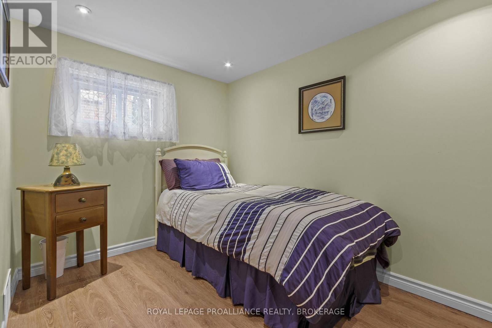 196 Willingdon Avenue, Kingston, Ontario  K7L 4H8 - Photo 22 - X12144337