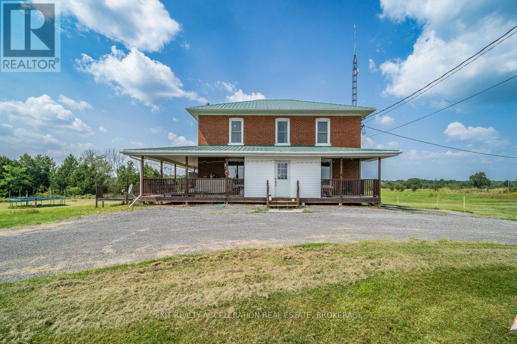 595 CRAIGEN ROAD, Stone Mills, Ontario
