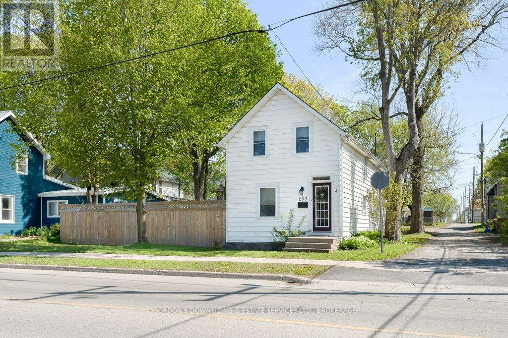 259 STONE STREET N, Gananoque, Ontario