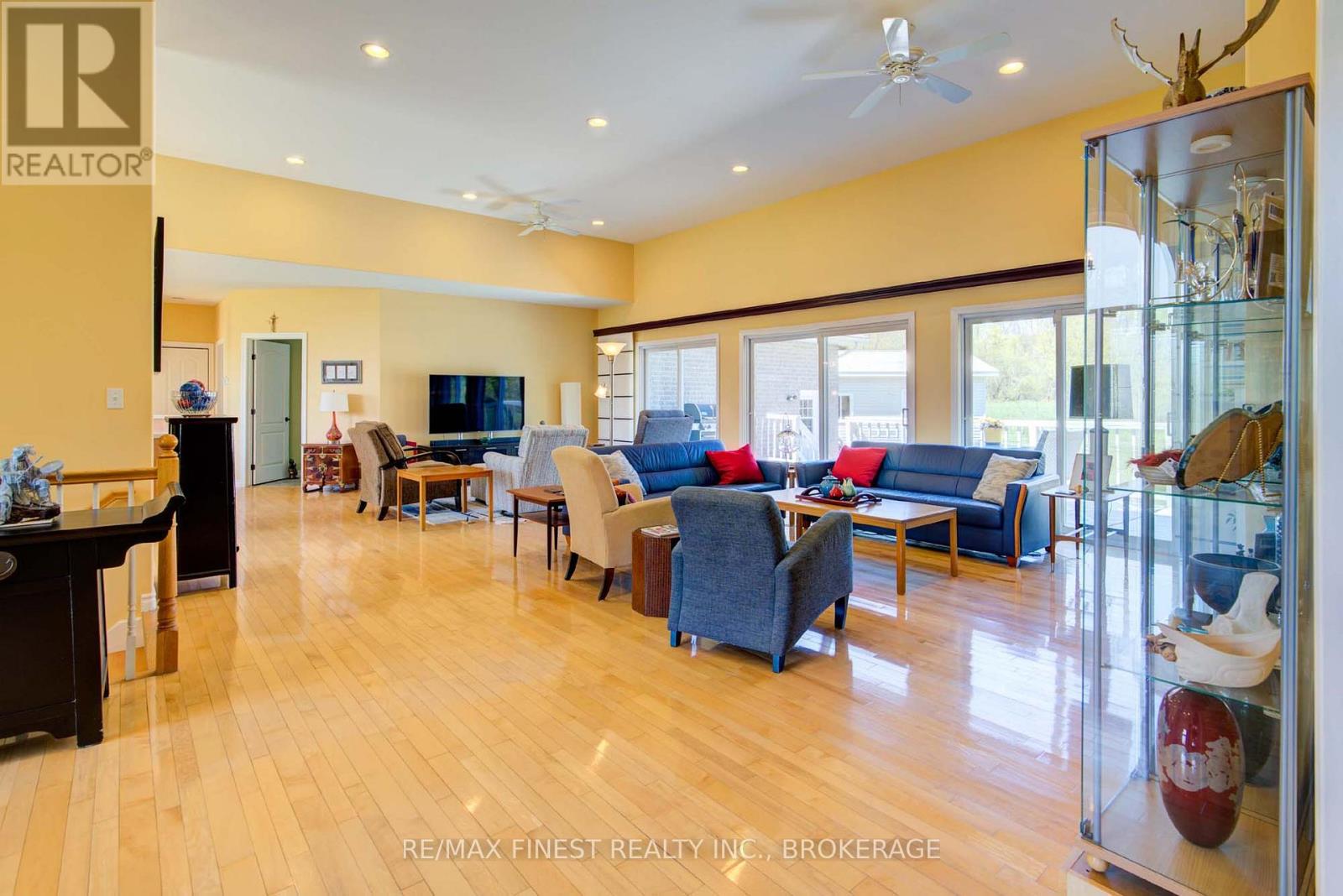 4362 Church Street, Frontenac, Ontario  K0H 2T0 - Photo 4 - X12147009