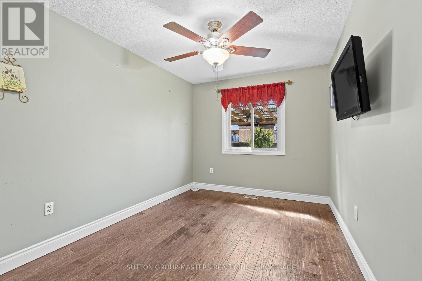 95 Nicholson Crescent, Loyalist, Ontario  K7N 1W9 - Photo 19 - X12147435
