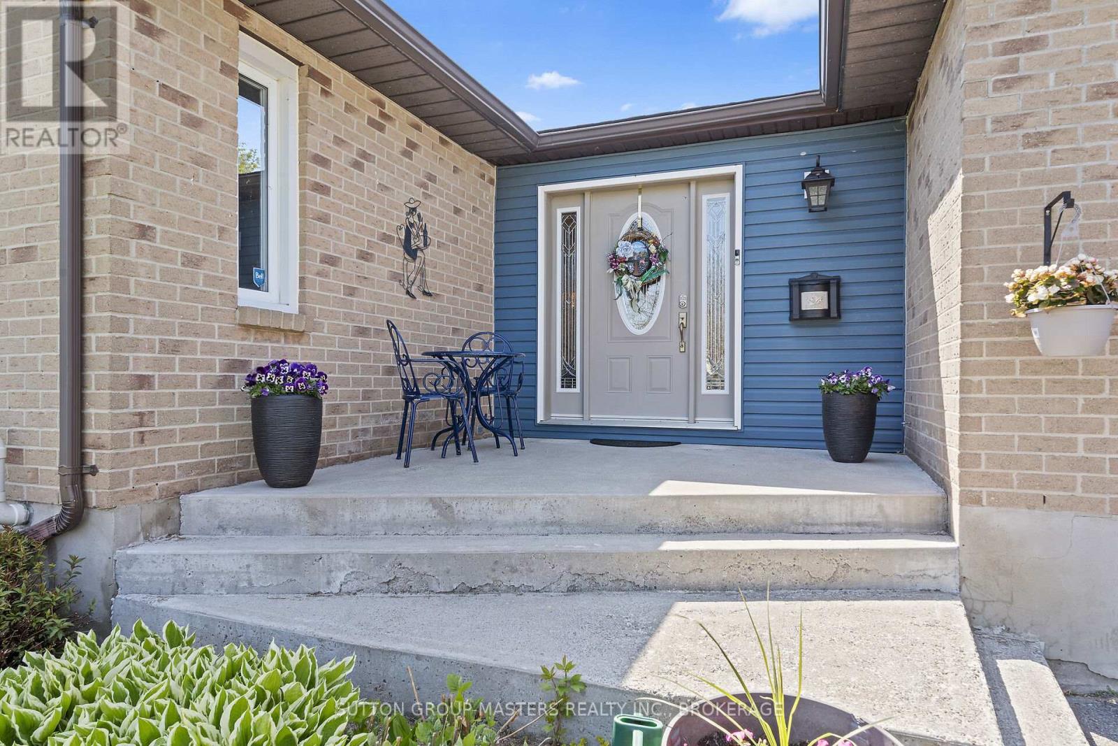 95 Nicholson Crescent, Loyalist, Ontario  K7N 1W9 - Photo 4 - X12147435