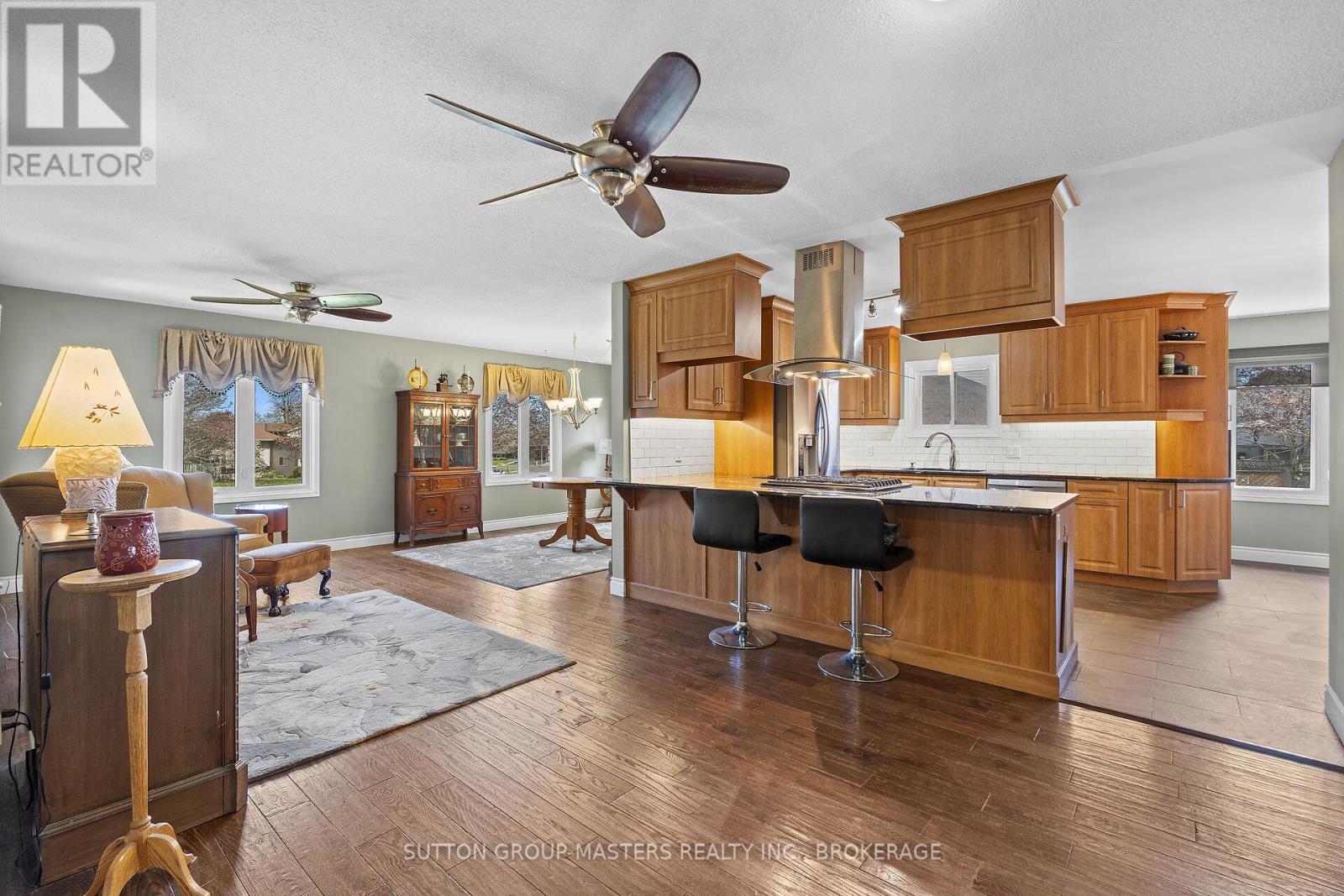95 Nicholson Crescent, Loyalist, Ontario  K7N 1W9 - Photo 6 - X12147435