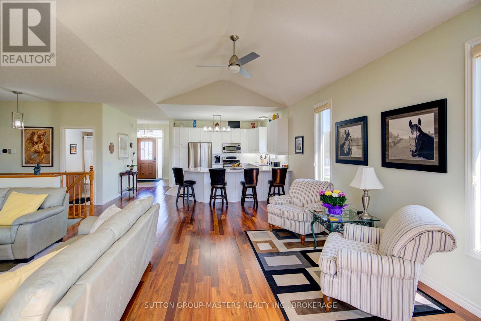 24 Country Club Drive, Loyalist, Ontario  K0H 1G0 - Photo 15 - X12147895