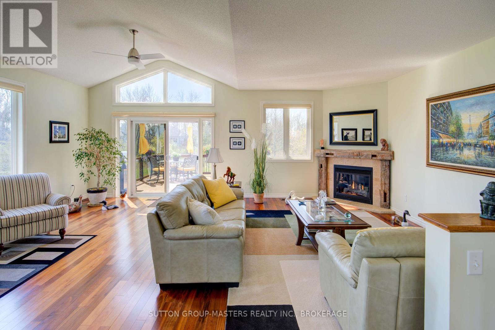 24 Country Club Drive, Loyalist, Ontario  K0H 1G0 - Photo 17 - X12147895