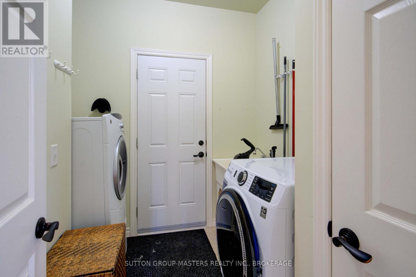 24 Country Club Drive, Loyalist, Ontario  K0H 1G0 - Photo 30 - X12147895