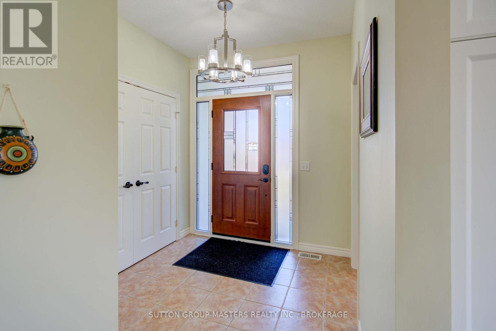 24 Country Club Drive, Loyalist, Ontario  K0H 1G0 - Photo 6 - X12147895