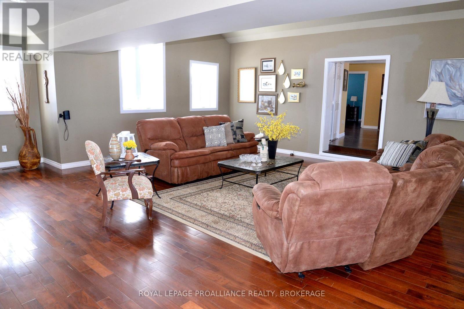 1333 County Road 9, Greater Napanee, Ontario  K7R 3K8 - Photo 9 - X12148005